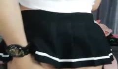 活力美少女坚挺奶子情趣装露逼诱惑，揉捏奶子学生制