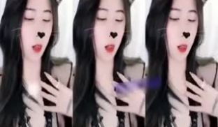 【网红主播美女艳舞】透明黑色情趣内衣跳舞几乎看光