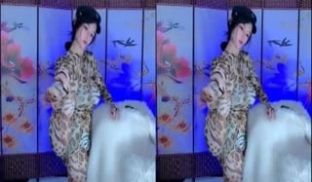 【虎牙主播】舞嫣小妖精老板千元定制大尺度舞蹈视频