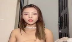 新女神下海！长腿黑丝~【月亮和六便士】揉穴自慰~