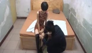 【无码】旅馆拍性爱片、文青导演自己上戏干