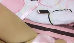 [在线]MIMI仓老师一边啪手里一边还拿着手机和