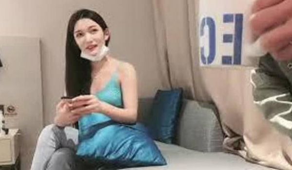 高颜小姐姐骚一点第一次这么亮做爱骚不起来嗯嗯轻一