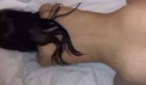 后入灌醉喝多了的美女同事各种姿势猛操她的大肥B