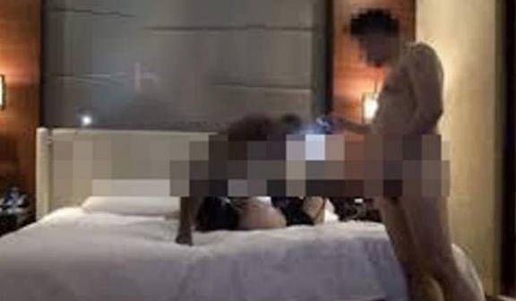 推特网黄媚黑夫妻【宝宝米奇】8月长视频淫乱盛宴灵