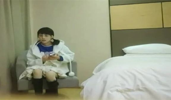 高端外围利哥探花美女被操废