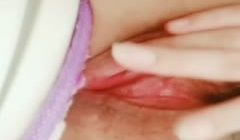 果贷99年山东美女王雪梅在卫生间自拍紫薇视频