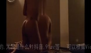 黑人黑妞。可惜我太快了。相当于做了个马杀鸡