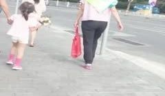 洛丽塔人前露出系列第十六部微露脸海滩透明泳衣度假