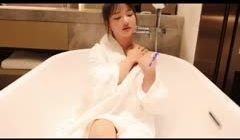 童颜巨乳丰满大屁股小骚货