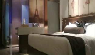 长屌哥酒店约啪网红脸气质性感外围美女,太漂亮还没