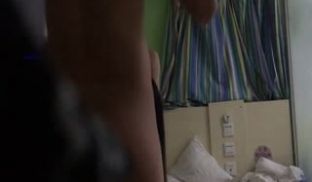 真实记录-97年高颜值苗条美女下班兼职援交酒店和