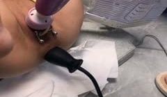 《字母圈牛逼大神极限调教阴环骚母狗系列》膀胱注射
