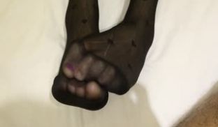 酒店开房干极品黑丝小女友❤️很害羞不敢露脸