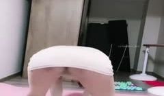 《疯狂抖音》美新娘5 美女喝高了洒酒疯耍的点大当