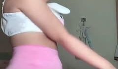 《疯狂抖音》美新娘5 美女喝高了洒酒疯耍的点大当