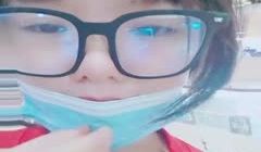 【户外实习生】漂亮小女孩戴着跳蛋~逛市场~骑车各