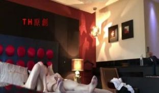 《吃瓜㊙️网曝热门事件》成人站疯传疑似大咖网红【