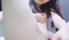 《个人不雅私拍㊙️泄密》露脸清纯学生妹【允儿】自