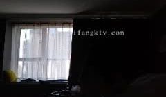 《换妻俱乐部泄密流出》绿帽老公带着老婆和其他男人