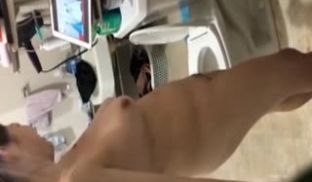 大神坑妹子女人坑女人系列！宿舍、出租房、浴室偸拍