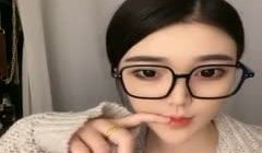 神似冯提莫-眼镜美女 苏苏LUCKY- 超有范，