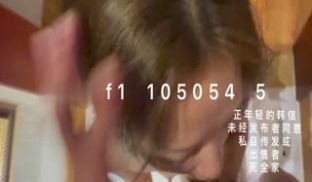 最新流出91信哥和漂亮的大二女友酒店开房啪啪完美