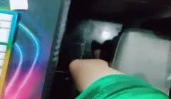 小狐狸主播【乌苏儿】极品美女，在网吧静静的去厕所