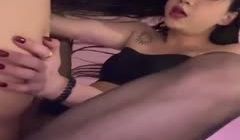 开档黑丝伪娘上位啪啪 小哥哥的鸡吧好厉害 骚逼被