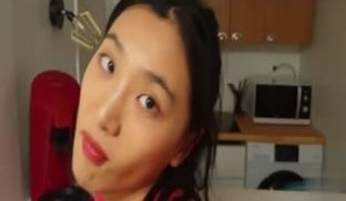 留学生刘玥-穿着T字裤口交~最后被爆操