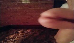 桑拿女技师先是给客人认真按摩 然后激情啪啪