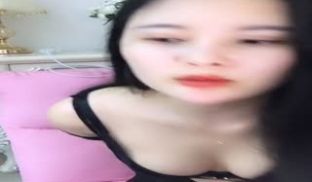 美少妇情趣网袜单人自慰秀_椅子上震动棒抽插呻吟娇