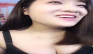 有点微胖得女的就是骚.