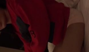 约山东某大学背着男友出来援Y交的学生妹~中途男友