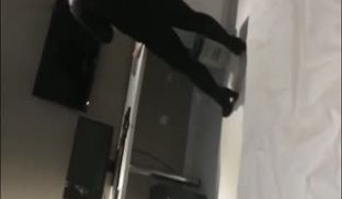东北话对白搞笑淫荡各种粗口生意不忙了一身黑气质人