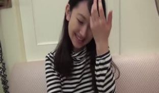 刚破处2个月的清秀黑发S级19岁美少女再次被玩弄