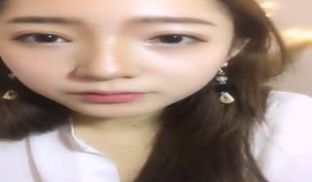极品高素质好身材学院派美女主播收费房大尺度和狼友