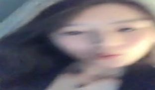 移民美国的拉斯维加斯的河南气质美女和有钱炮友自拍