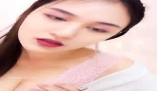 大奶女主播陪你聊天
