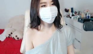 李荷艺25