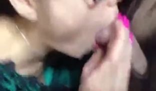 眼镜妹吃屌