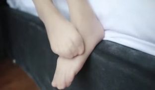 绝对领域の绝美女神梦幻般的情趣丝袜美足诱惑-
