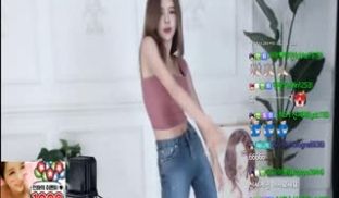 韩女主播-伊素婉-100