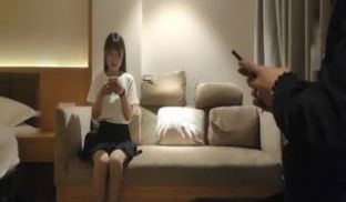 身材苗条的小姐姐穴穴夹太紧很快就射了-