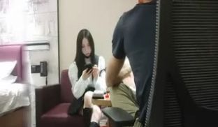 高颜值冷艳白丝小姐姐