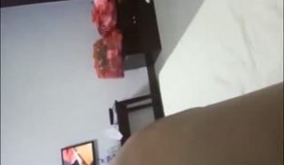 放暑假约到的大二小师妹_假装性经验丰富套套都不知