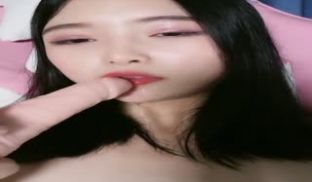黑丝美腿少女假屌深插-1
