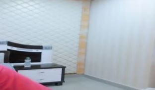 泰国约炮美乳妹妹淫乱3P