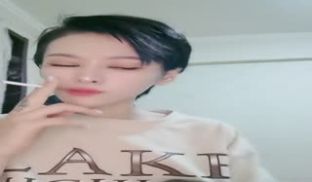 短发气质美乳小姐姐-2