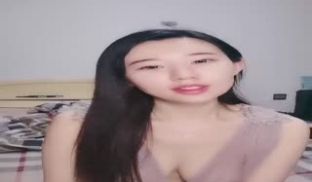 透视装美少妇居家啪啪
